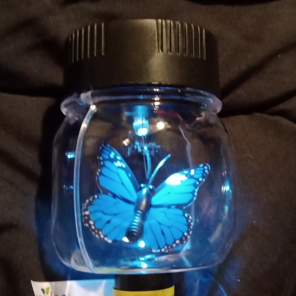 40 Butterfly in a jar solar lights - Picture 3 of 6